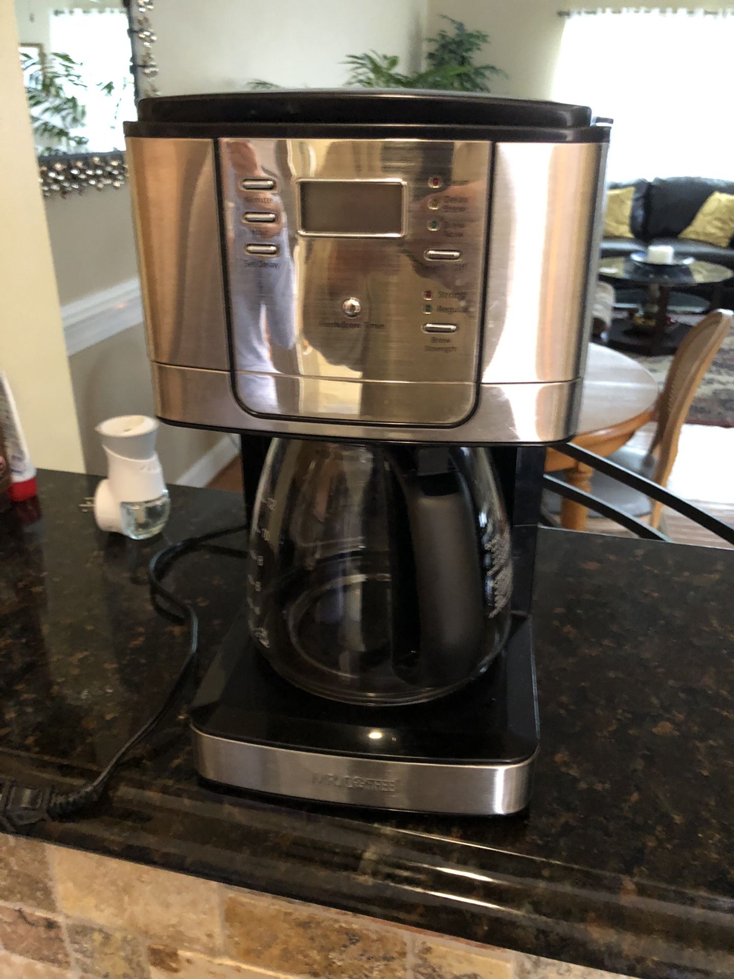 Mr. Coffee 12 cup Programmable Time And Coffee Strength   Looks Very New  