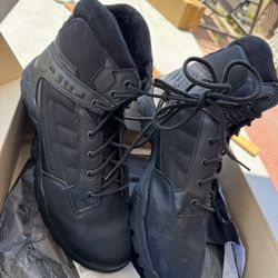 New In Box Men’s Work Boots Size 15