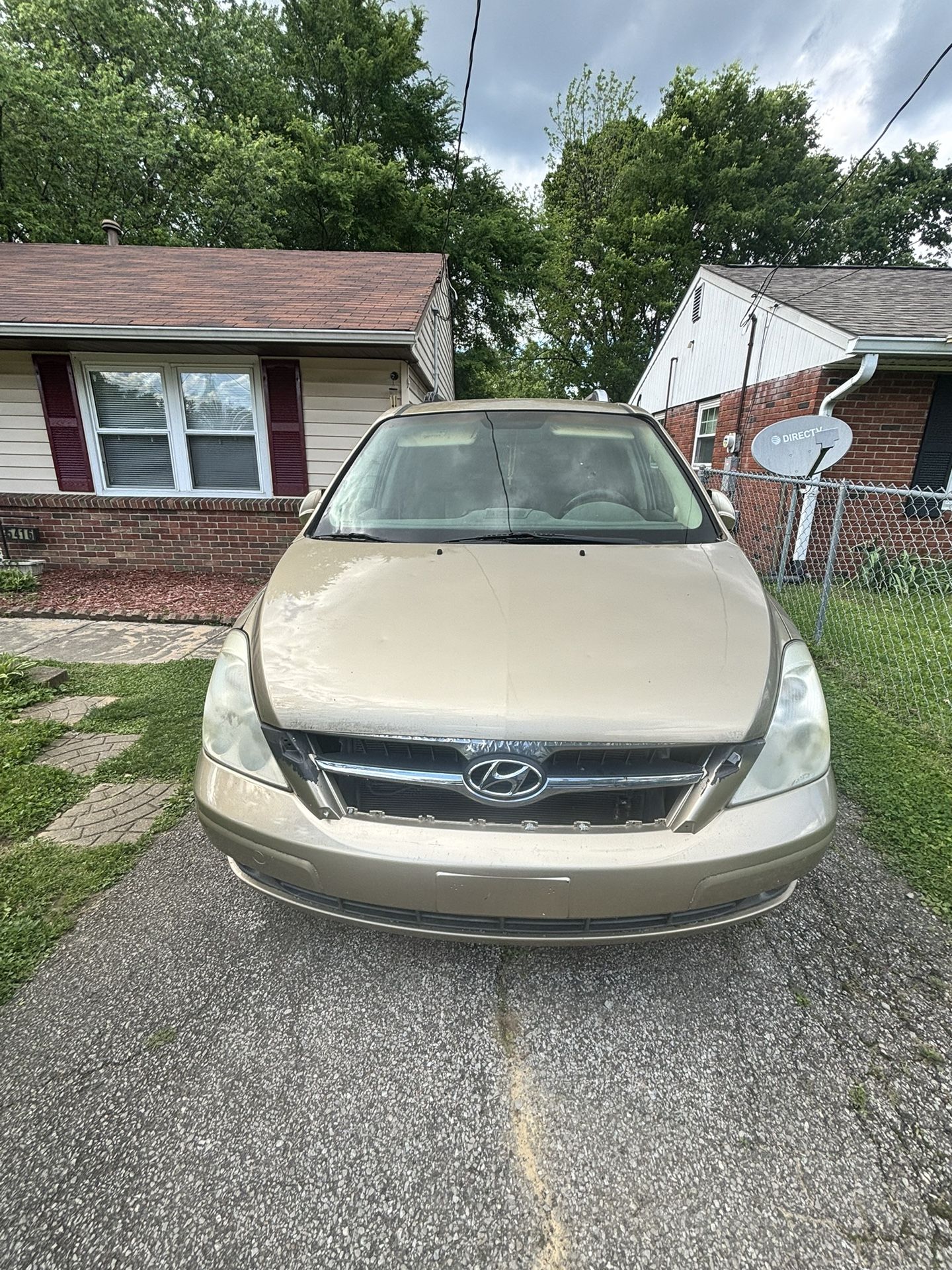 2007 Hyundai Entourage