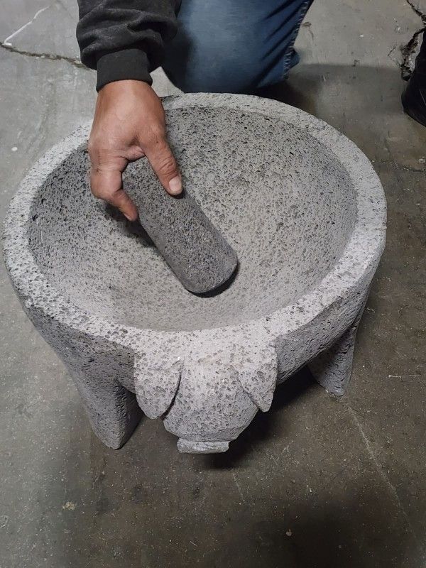 Molcajete Mortero Cajete De 16 Pulgadas Para Salsas Mariscos 100 % Piedra Volcanica