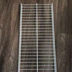 Rubbermaid Hanging Shelf Kit