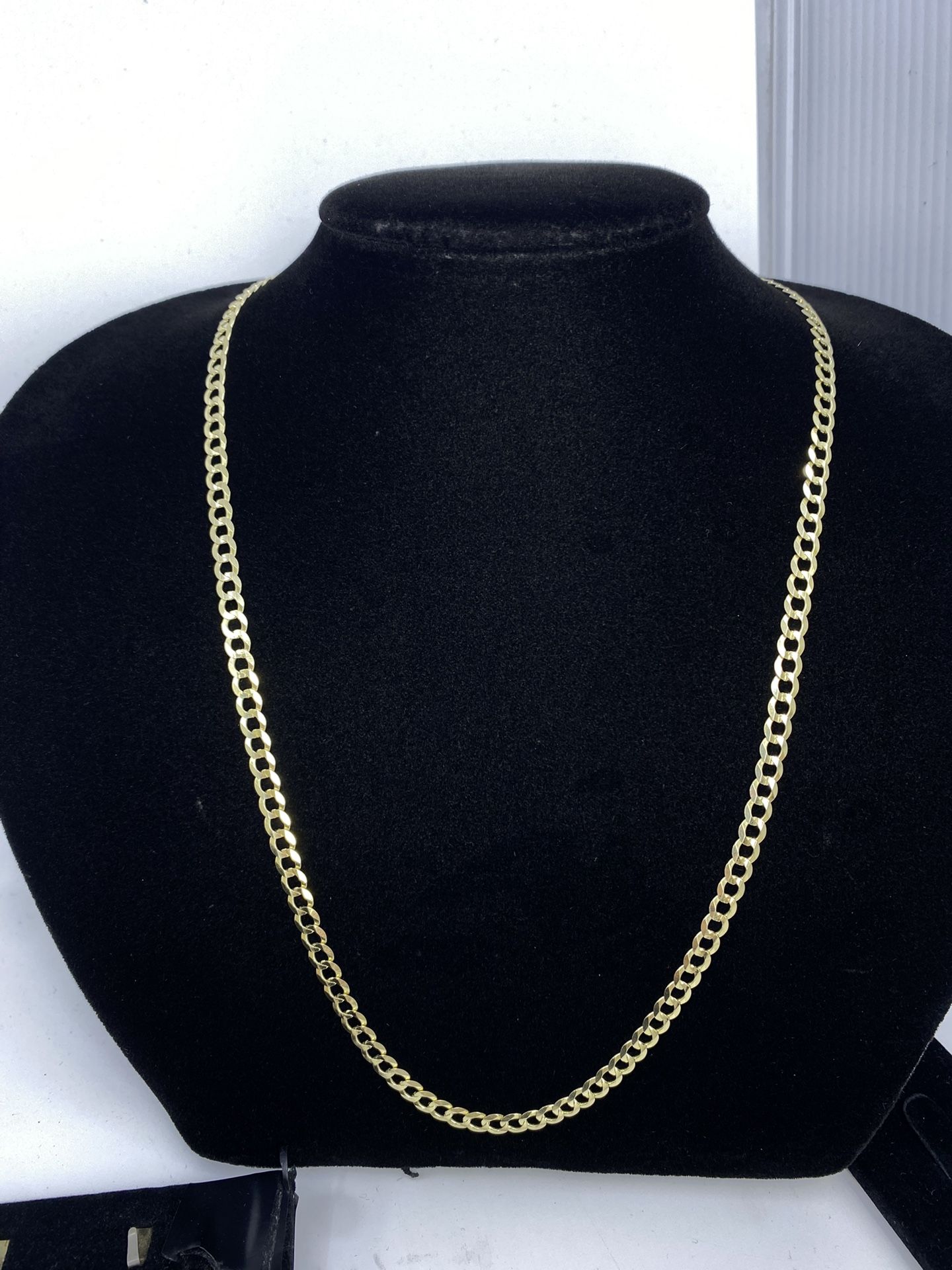 $1650 Yellow Gold Cuban Chain