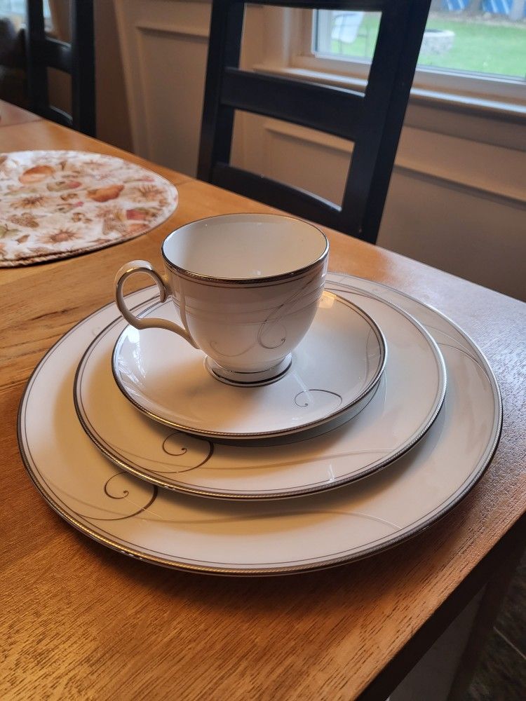 Noritake China 6 Place Settings