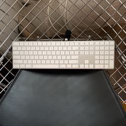 Apple Magic Keyboard