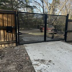 Liftmaster Automatic Gate Opener 