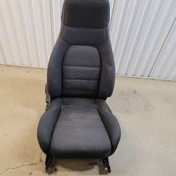 91 MAZDA Miata Passenger Seat