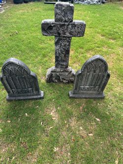 Halloween decorations 3 tombstones 100 firm