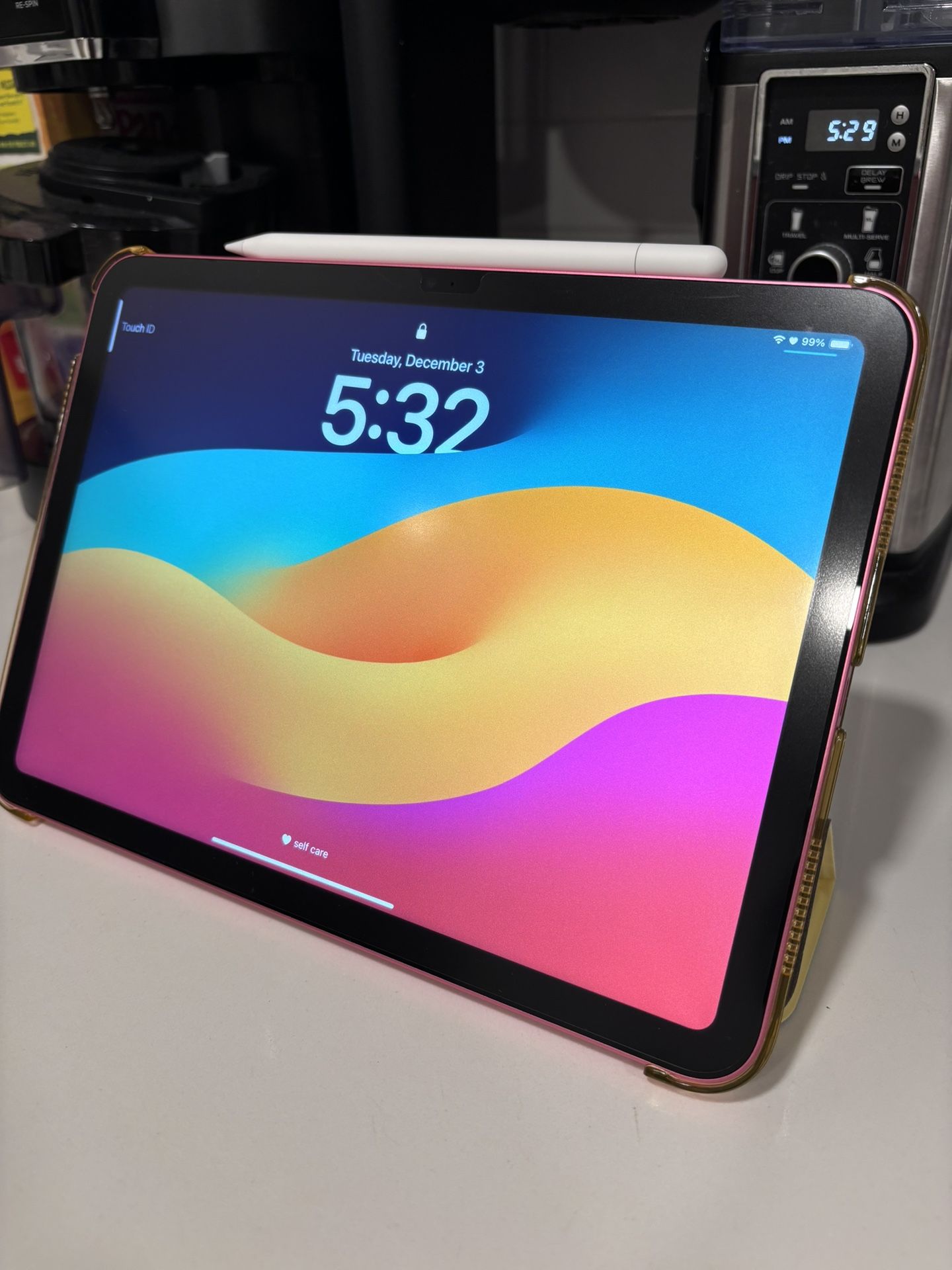 Apple iPad - 10.9 Inch 10th Generation, 64 GB - Pink