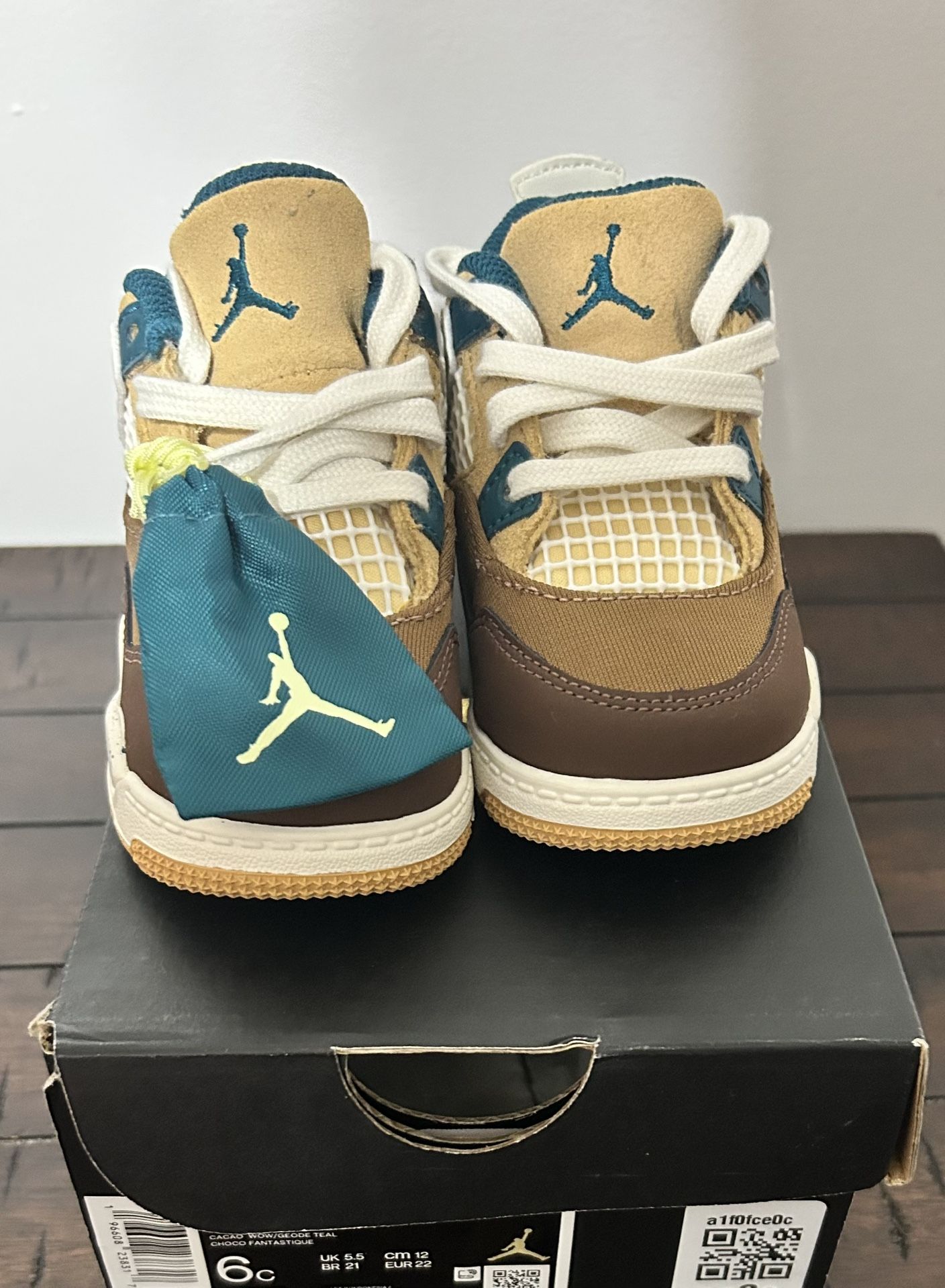 Jordan 4 Retro