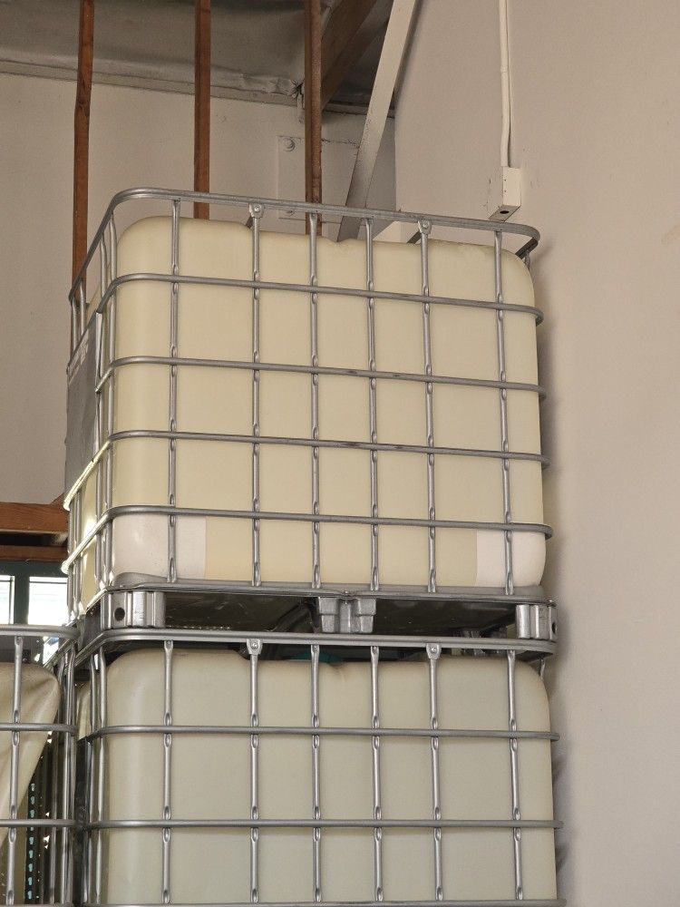 250 Gallon Water Tanks (1000ltr)