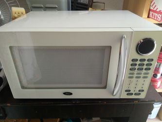 Oster Microwave working condition