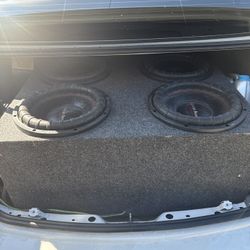 4 12” Sub Box And Amp