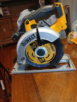 20v Dewalt circular saw Only Tool