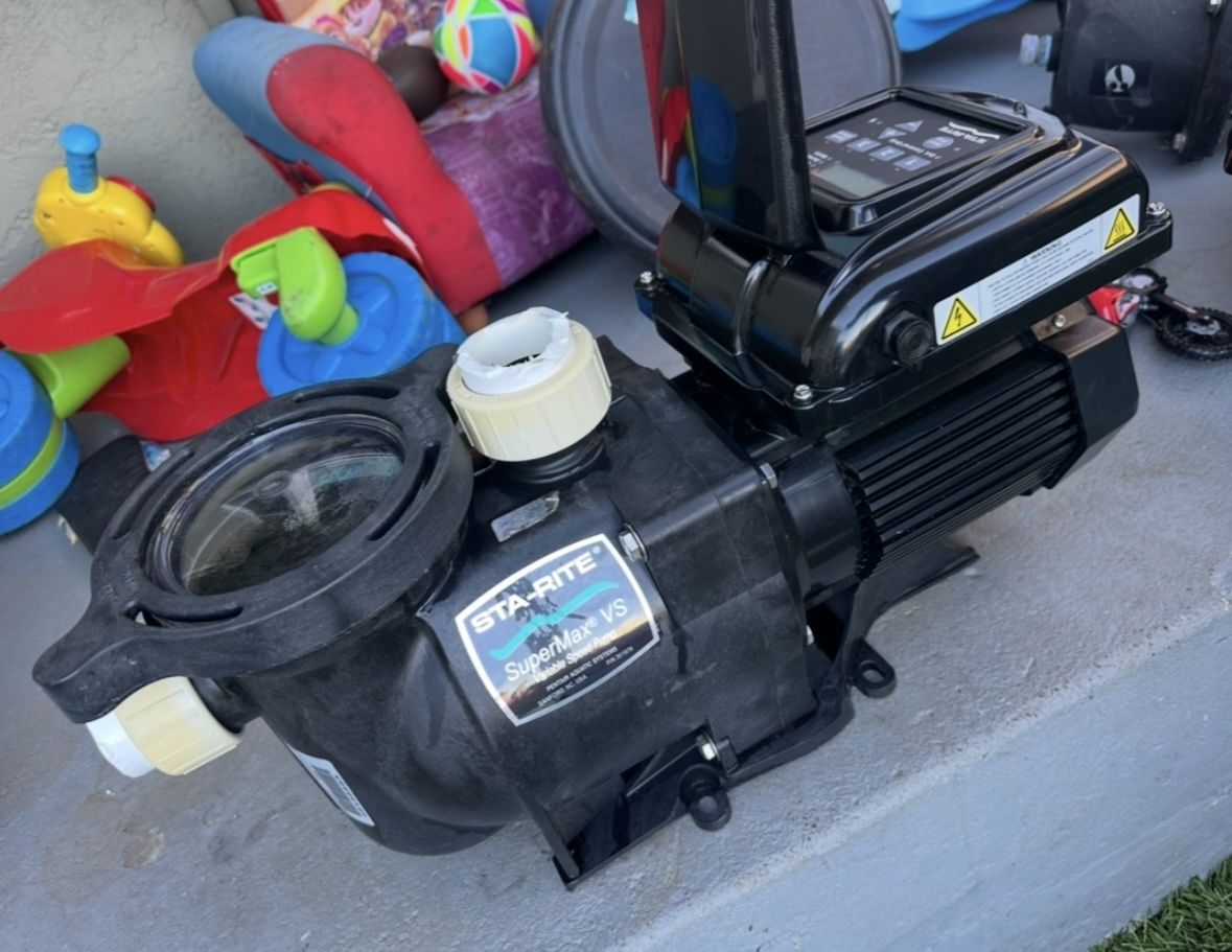 StaRite SuperMax VS Variable Speed Pump  1.5HP