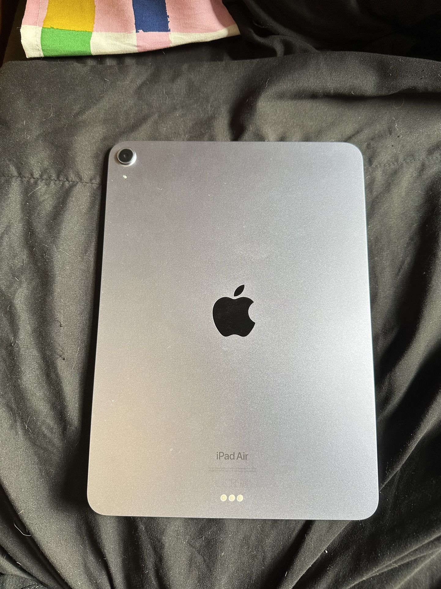 locked ipad air 5th gen (for parts)