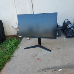 LG Monitor 27"