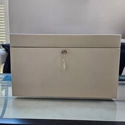 Pottery Barn Large Locking Leather Jewelry Box with Mirror & Drawer