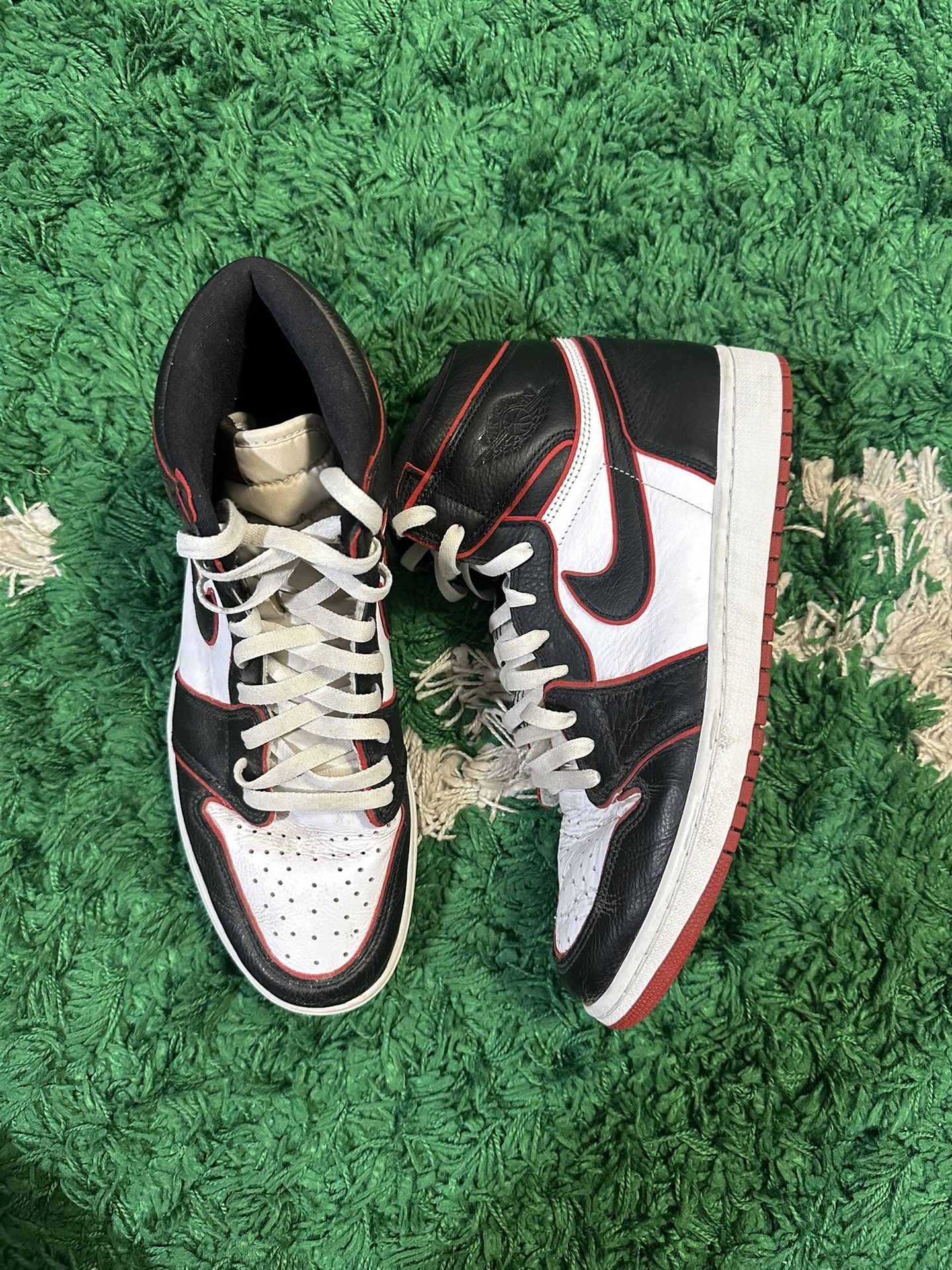 Nike Air Jordan 1 Bloodline Size 12