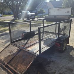 Looking to trade for a longer trailer or sale $850 obo.  Cambío por traíla mas grande.