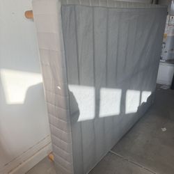 Queen Platform Bedframe