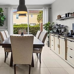 Dinning Set plus Coffee Station 650!!!