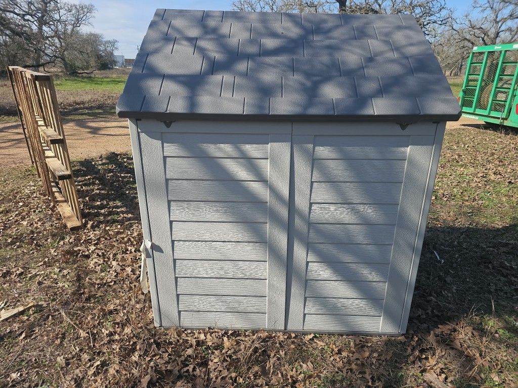 Suncast Outdoor Storage Shed