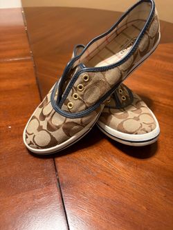 Coach Tennis Shoes size 6