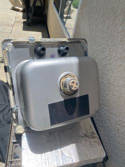 Wet bar sink