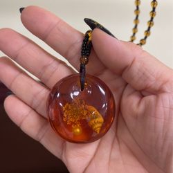 Beautiful Necklace New For Sale 