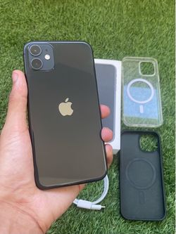 iPhone 11 64GB Black Mint Condition!