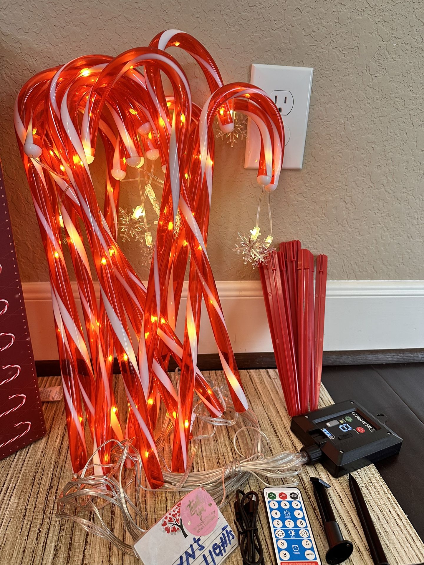 Solar USB Charging Candy Cane Lights 12pcs