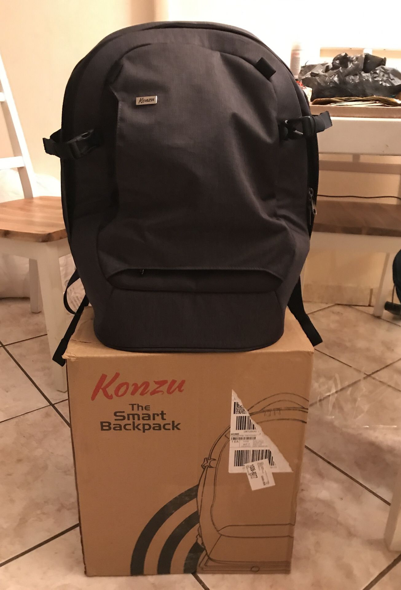 Konzu smart backpack