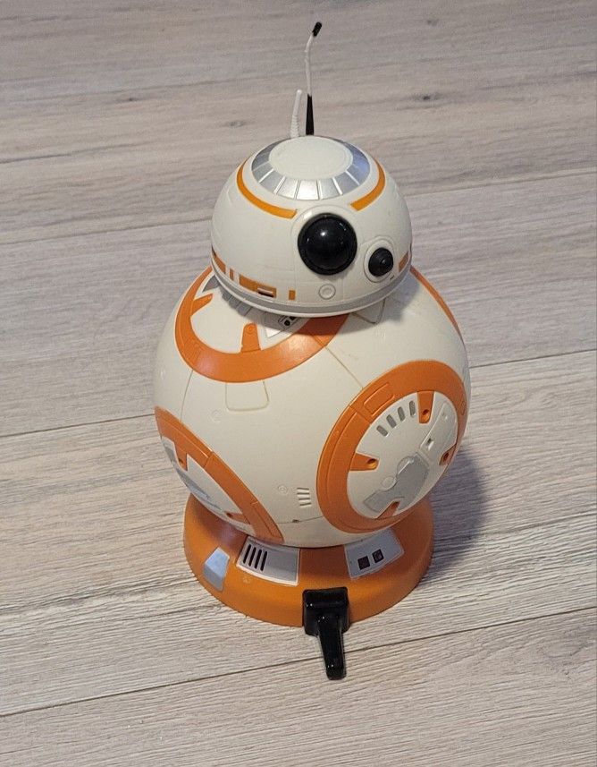 BB8 Deluxe Remote Controled Droid