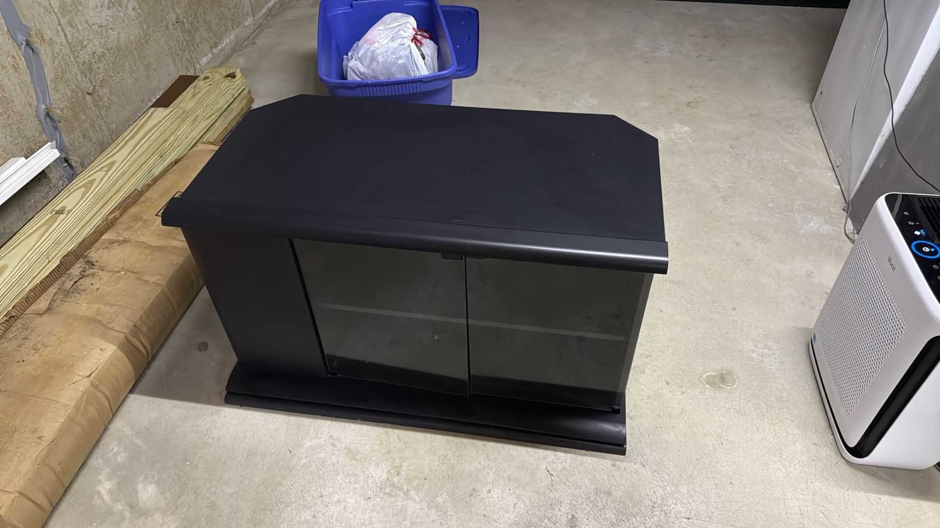 Tv stand