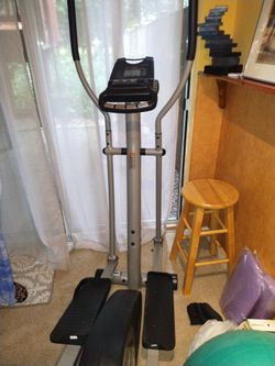 Elliptical  Pro-Form Cardio Cross Trainer 650