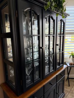 Table and hutch