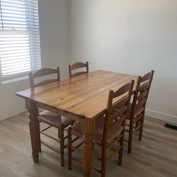 Kitchen dining table & 4 chairs