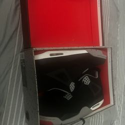Used Jordan 4s  “BREDS” Size 12 Men’s
