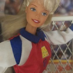 VINTAGE SOCCER BARBIE 