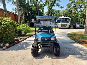 Golf car