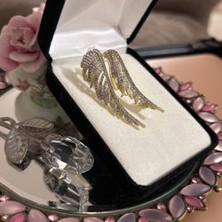BEAUTIFUL!!! Diamond Crystal Stone Gold Angel Wings Brooch/Pin 