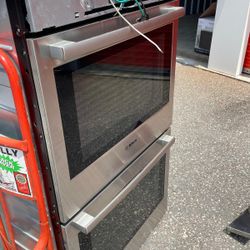 BOSCH DOUBLE CONVECTION OVEN Bosch - 500 Series Hbl5651uc 30 Inch Double Oven