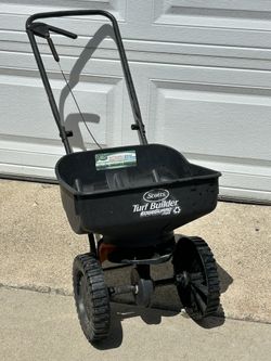 Broadcast Feeder Mini 5000