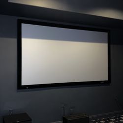 Stewart Wallscreen Deluxe (Projector Screen) 110”