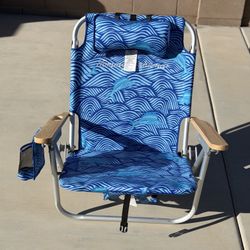 Tommy Bahama 5-position Lay Flat Backpack Folding Beach Chair