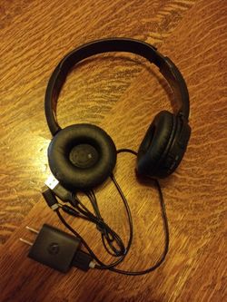 Nice "Like New" Sony Headset HD quality/Full Stereo