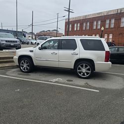 2011 cadillac escalade