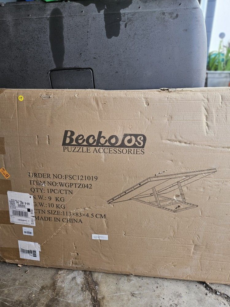 NEW Becko 2000 Piece Tilting Puzzle Board