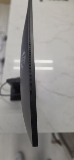 HP 27h 27" FHD Monitor - 75Hz, IPS, Built-in Speakers - Great Condition