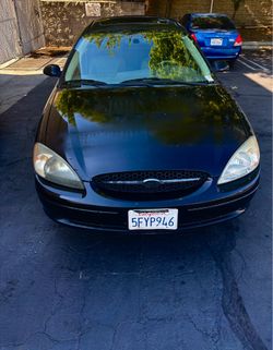 2003 Ford Taurus